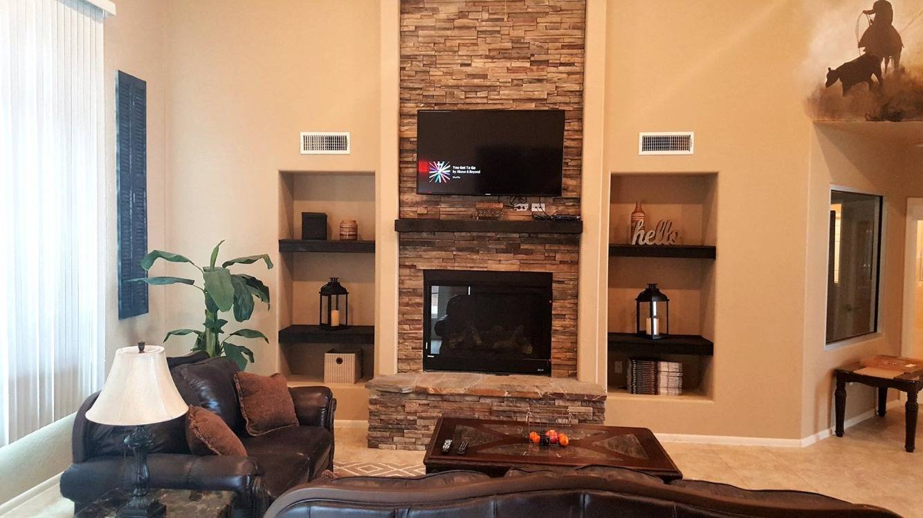 Spring River Luxury Apartment Homes Image 11