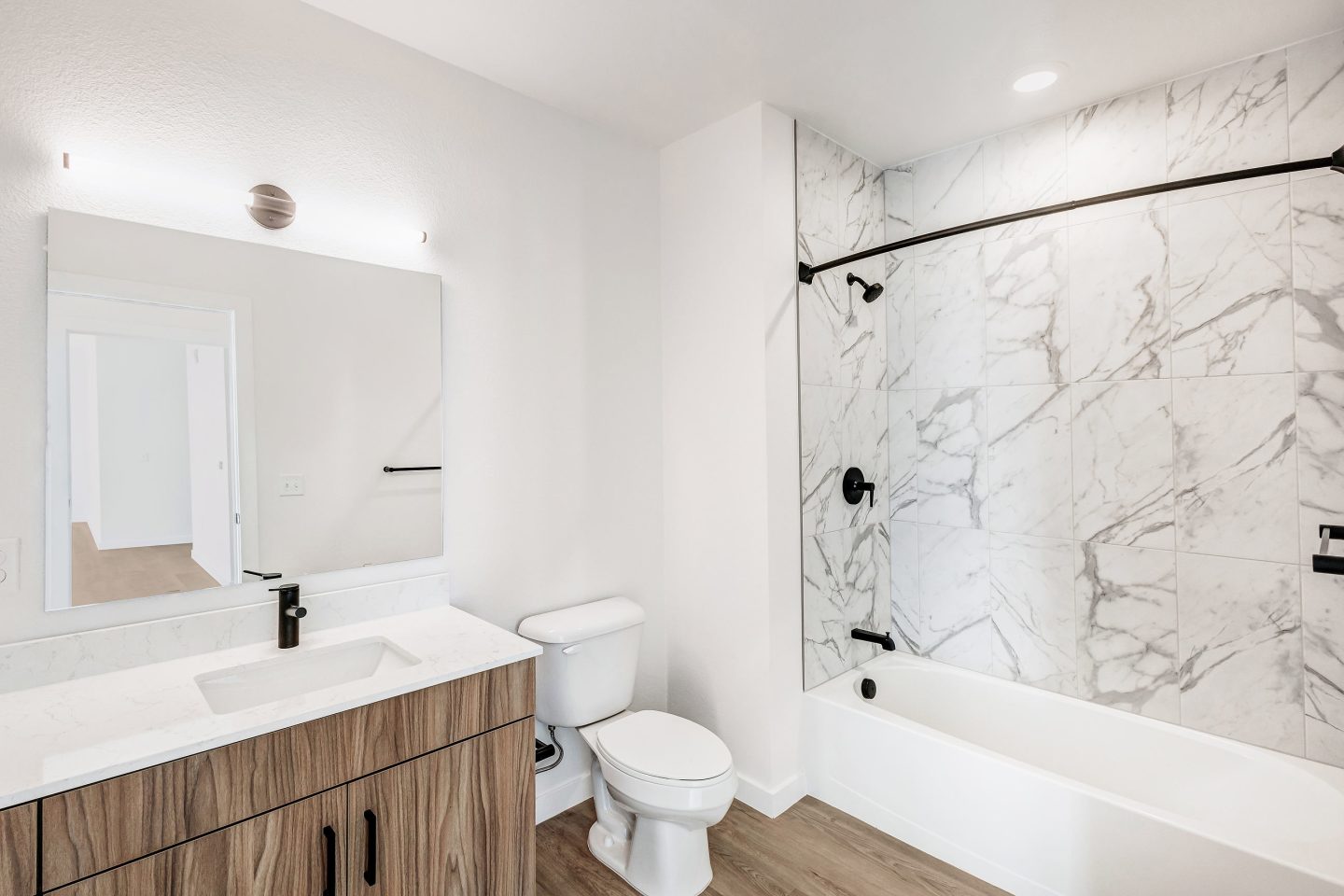 Oso Apartments Image 7