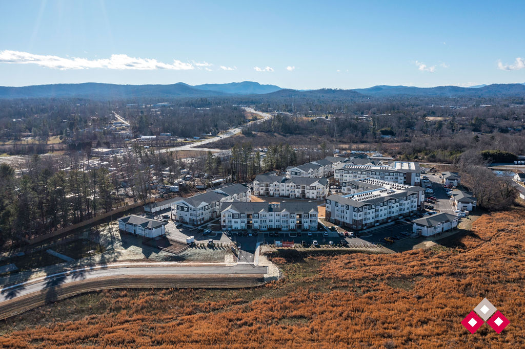 Summit at Hendersonville Image 67