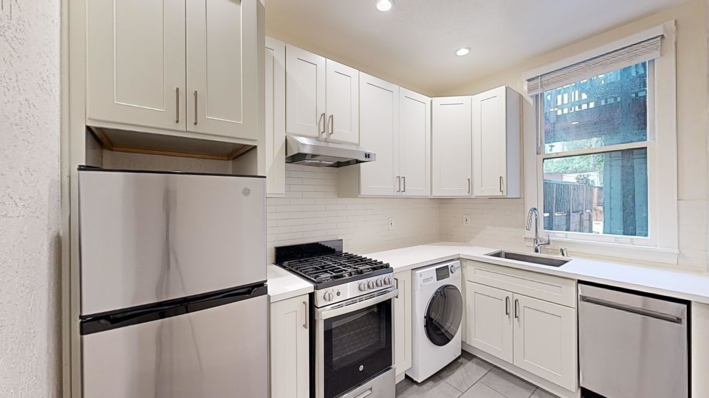 621 Stockton Image 45