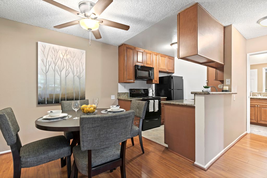 Vista Apartments Image 10