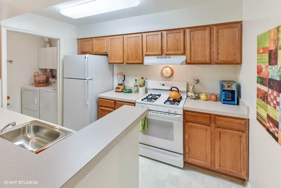Residences at the Manor Image 6