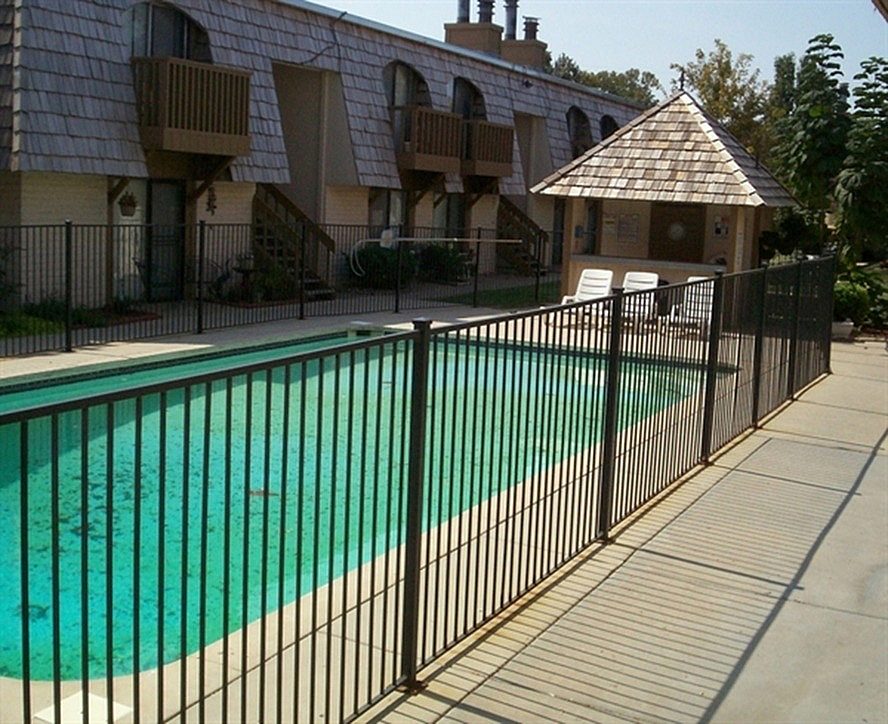Villa West Image 2