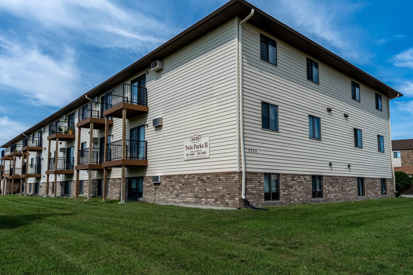 Twin Parks Image 16
