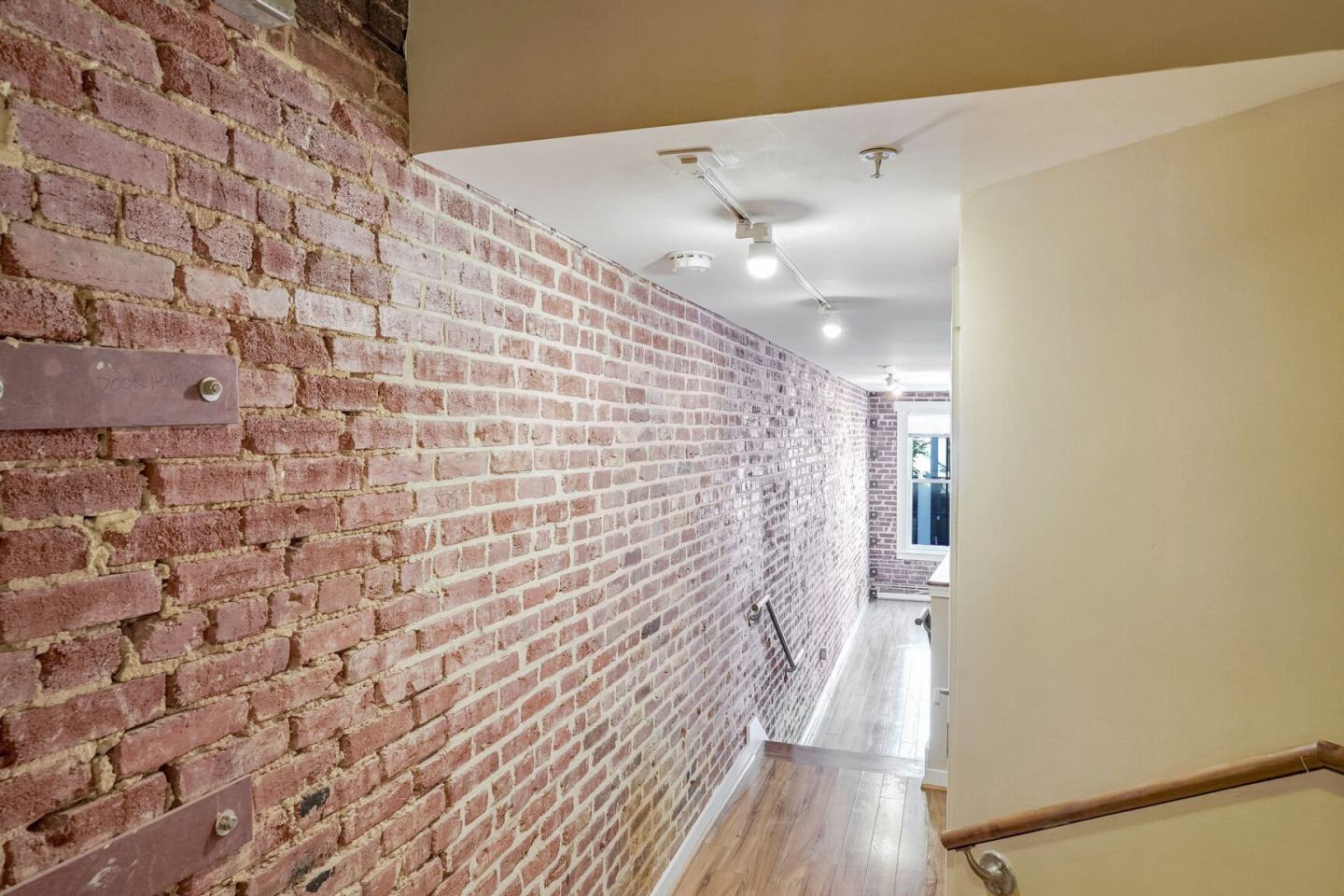 7th Flats Image 8