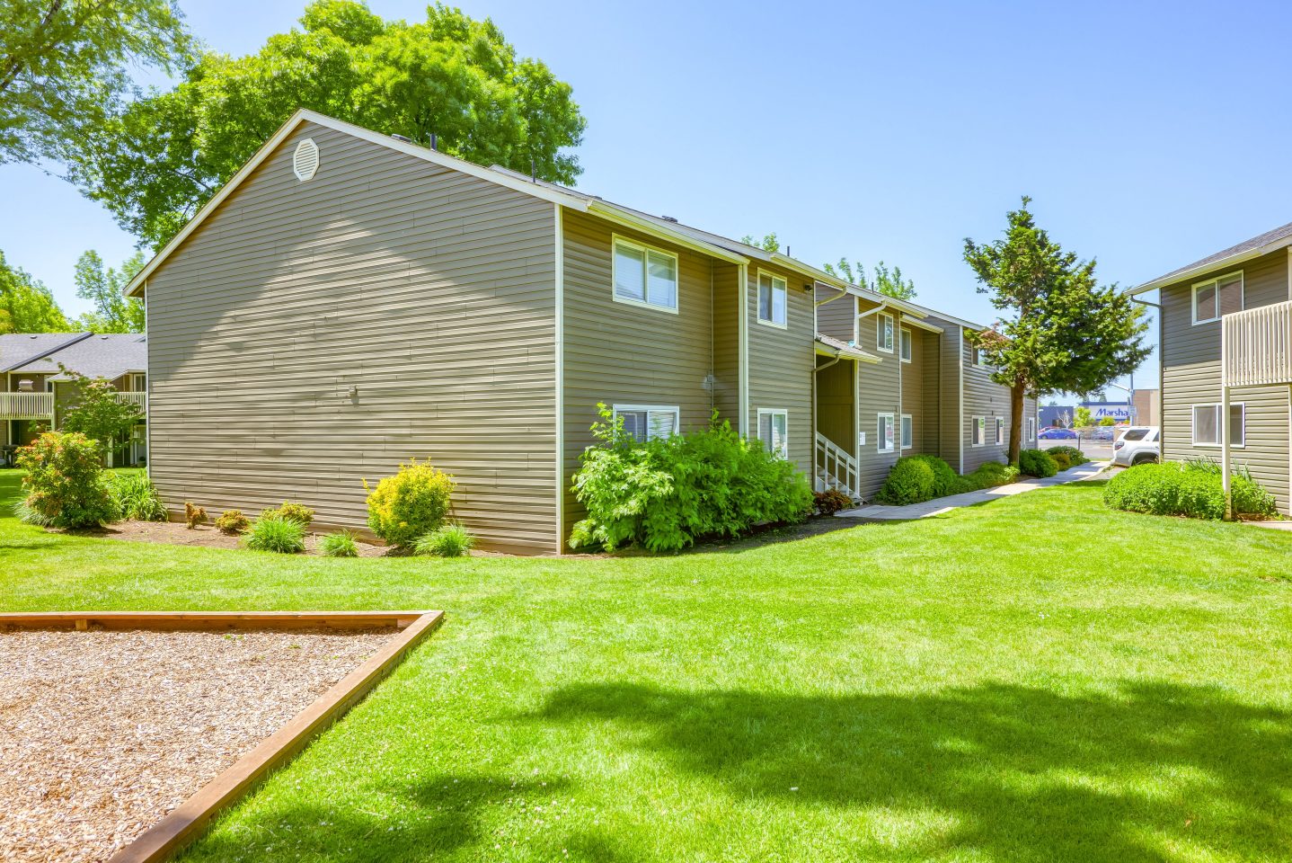 Chalet Apartments Image 15