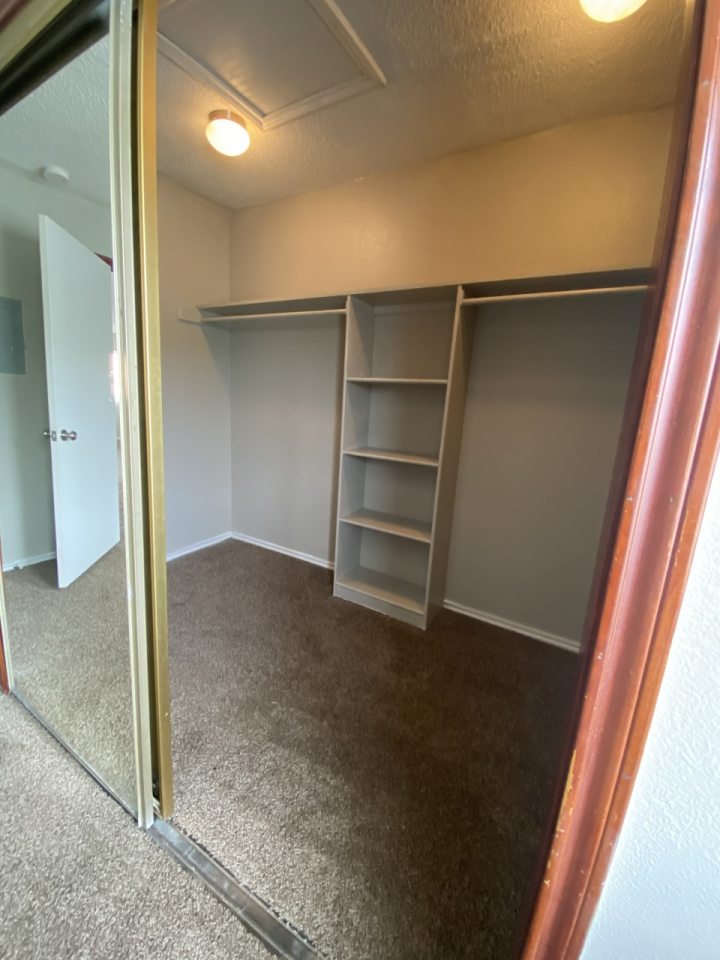 4000 Horizon Hill Image 2