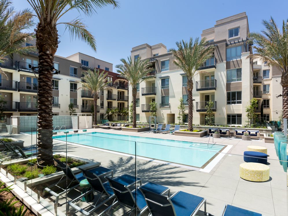 Avalon Huntington Beach Image 37