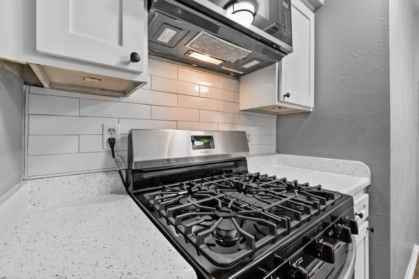The Weston Apartments - Student Housing Image 16