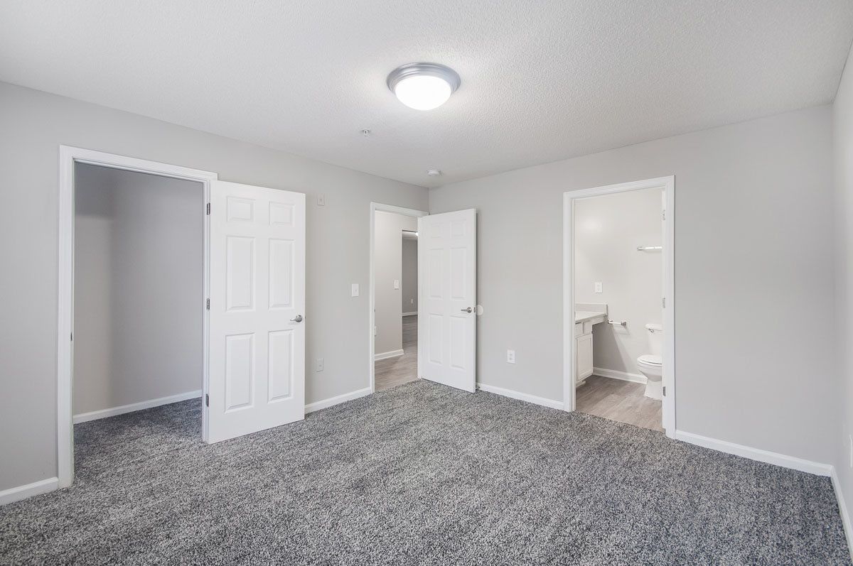 Creekside Apartments Image 18