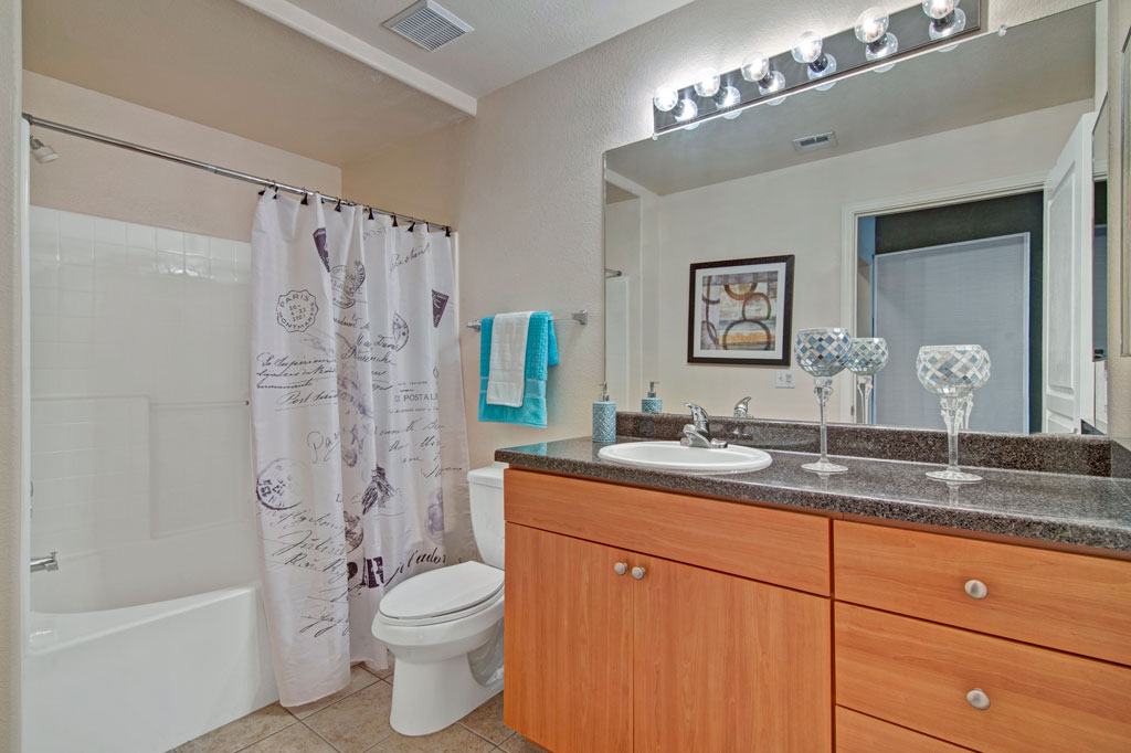Rio Paradiso Apartment Homes Image 11