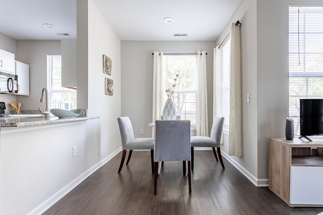 Linden Square Image 69