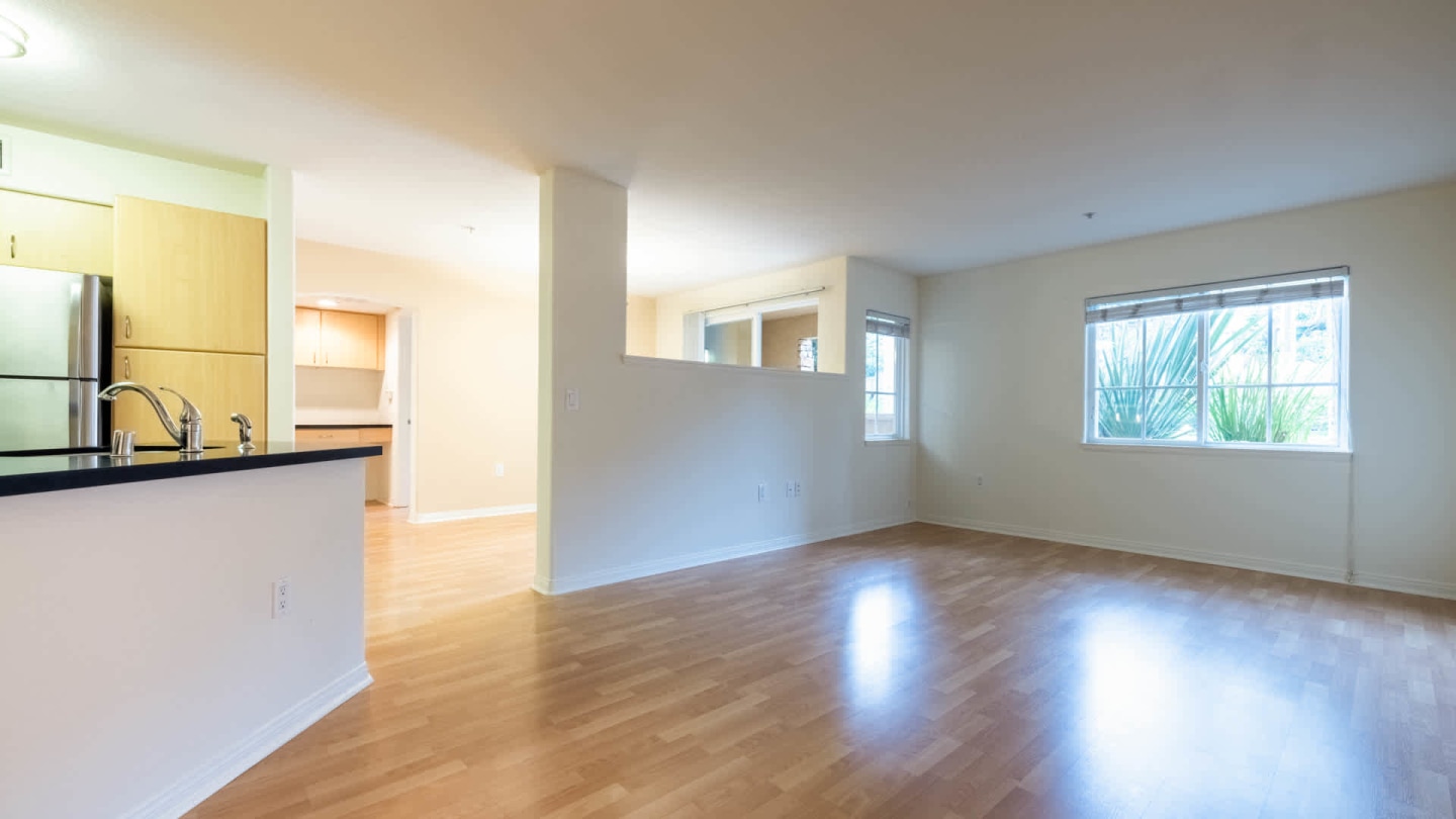 Westside Apartments Image 12