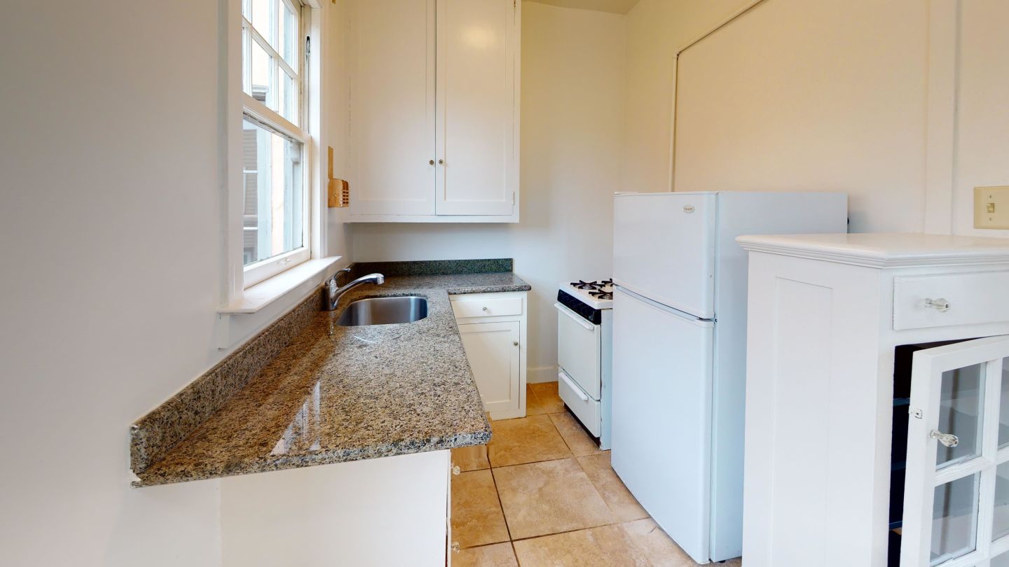2410 Dwight Way Image 6