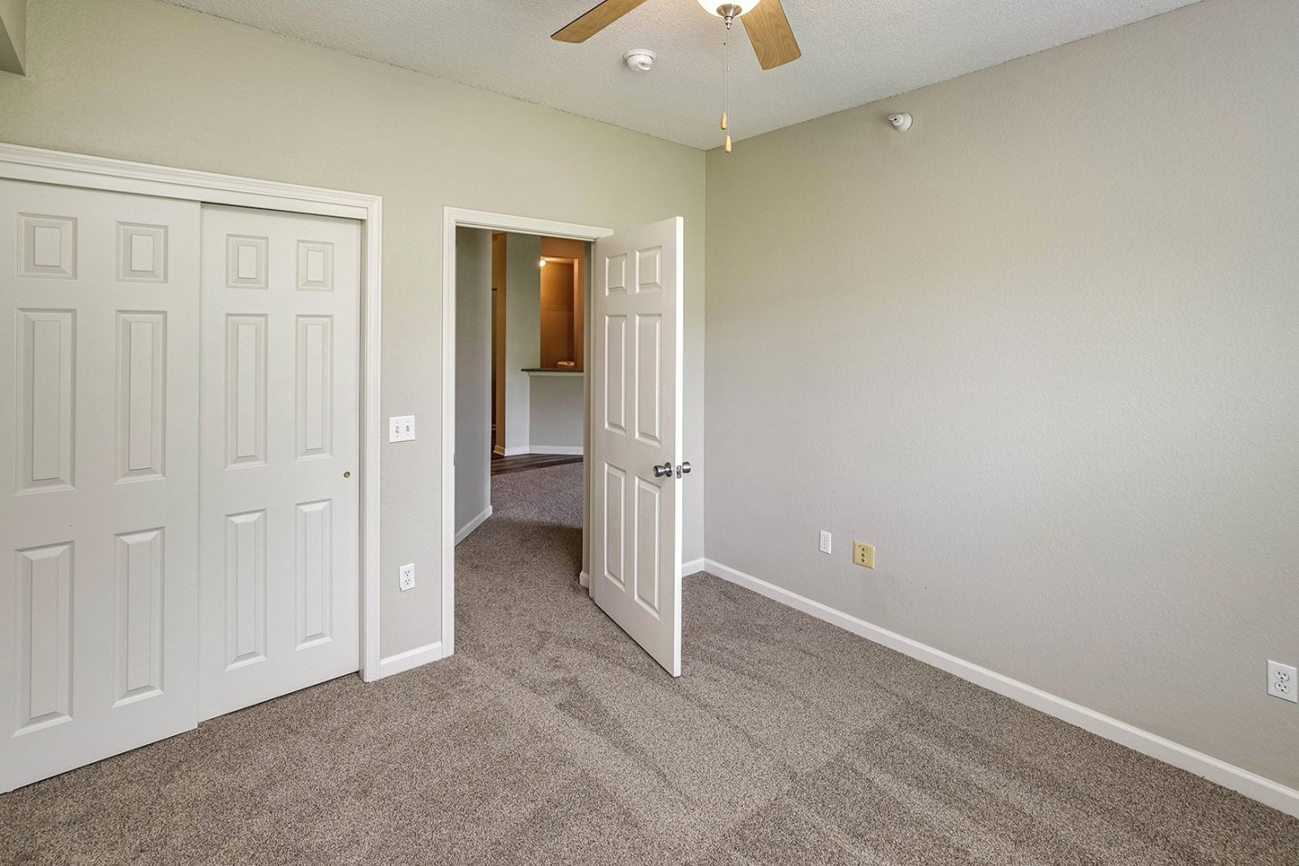Autumn Grove Image 39