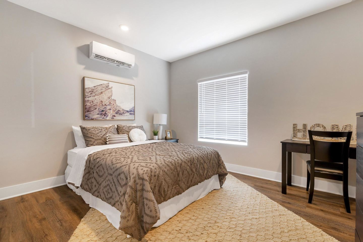Pointe Grand Apartment Homes Image 10
