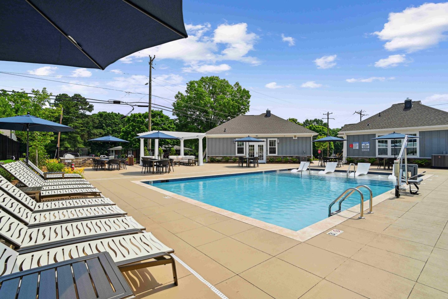 Zora University Townhomes Image 10