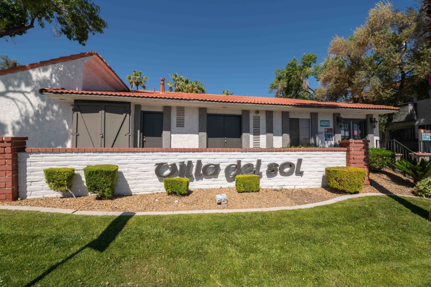 Villa Del Sol Apartments Image 4