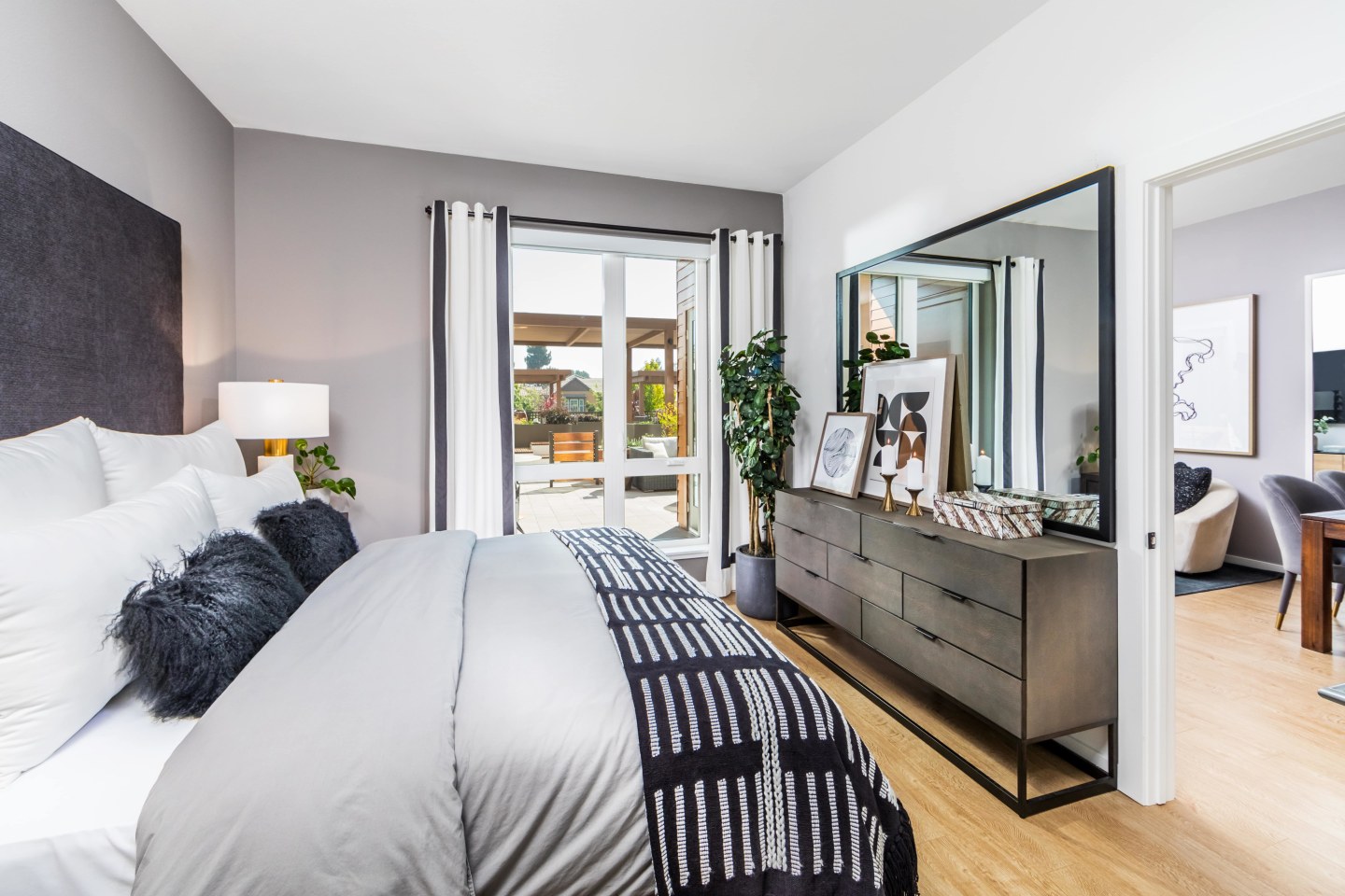 The Flats Cityline Image 36