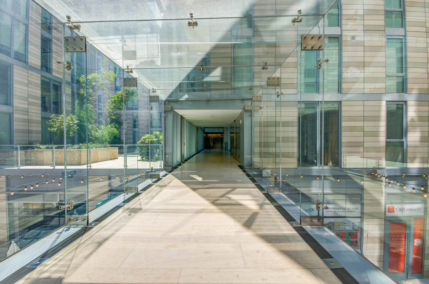 The Apartments at CityCenter Image 31