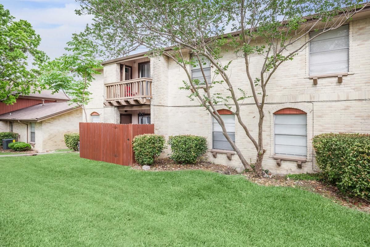 Forest Oaks Image 19