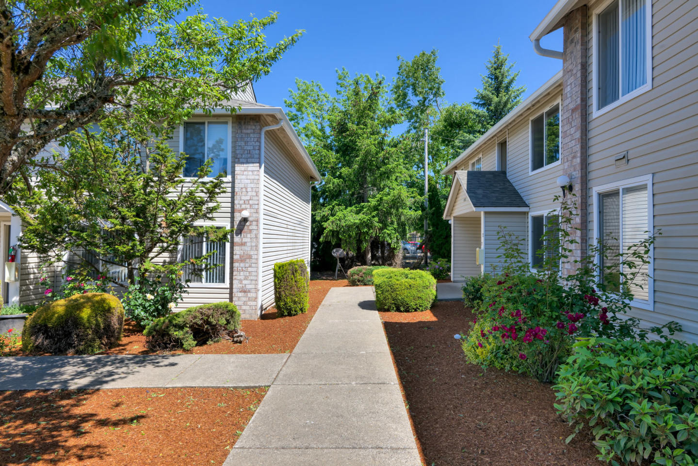 Pacific Crest Apartments Image 32