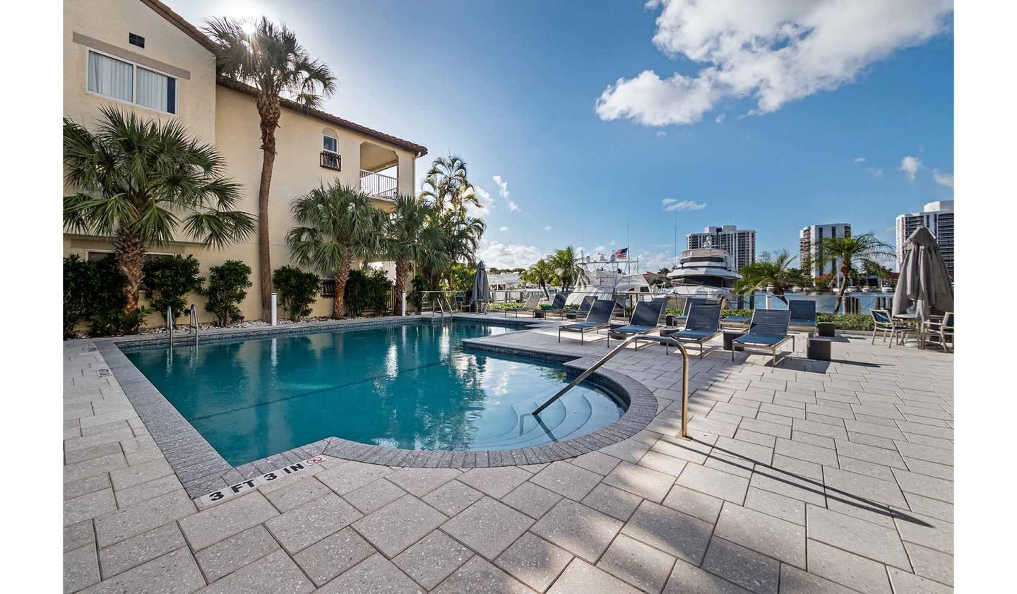 Waterways Village Apartments Image 12