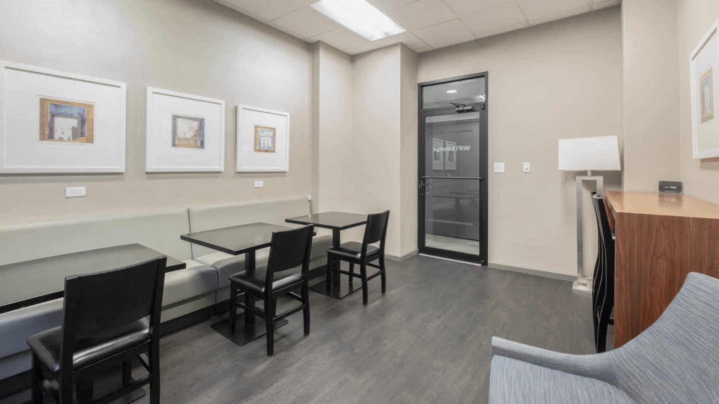 Parc Coliseum Apartments Image 39