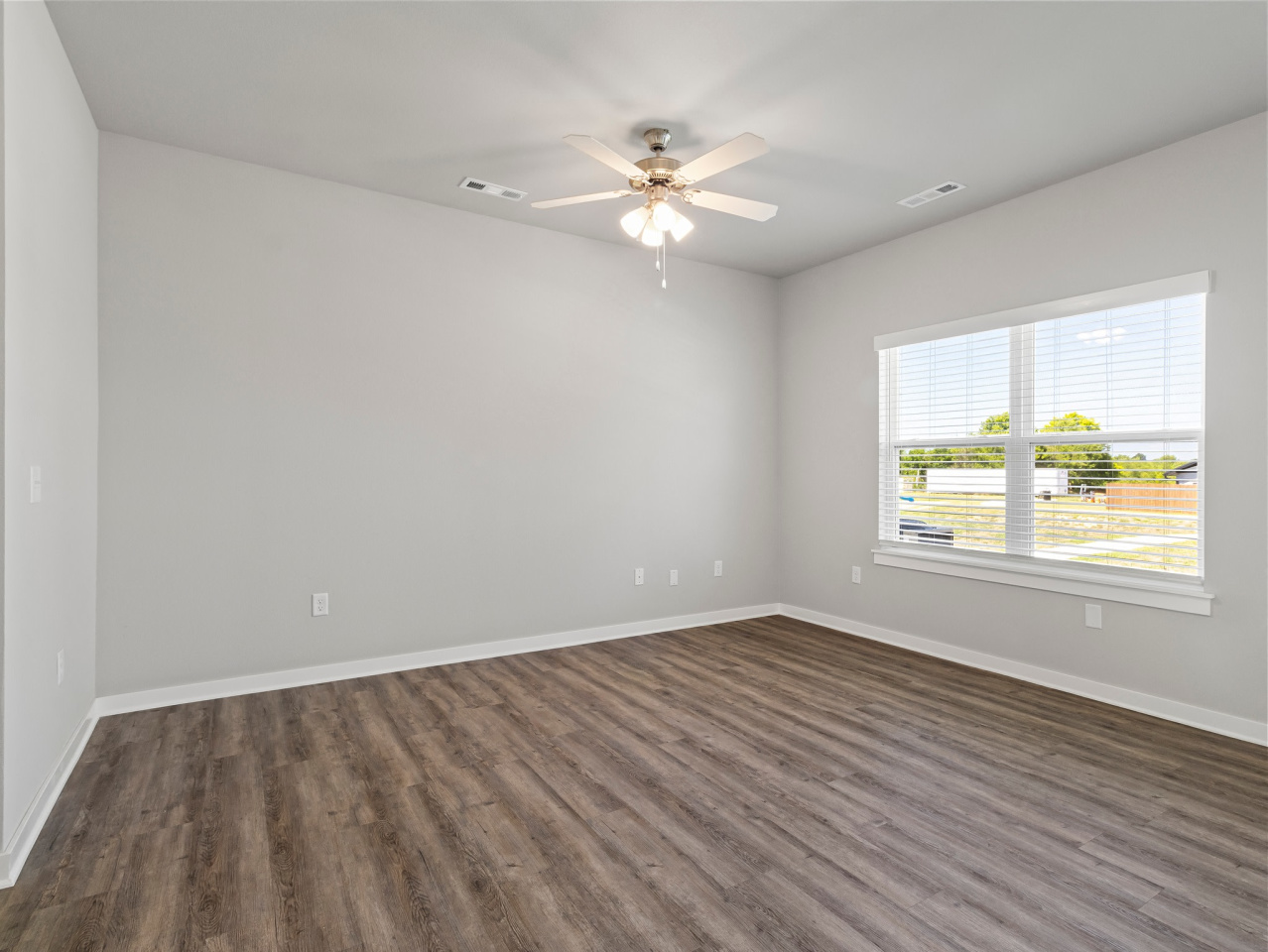 Hillcrest Village Image 15