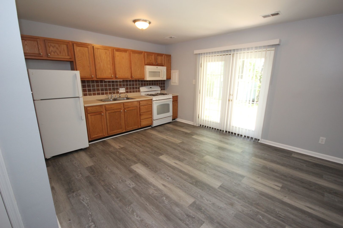 Holly Circle Townhouses Image 6