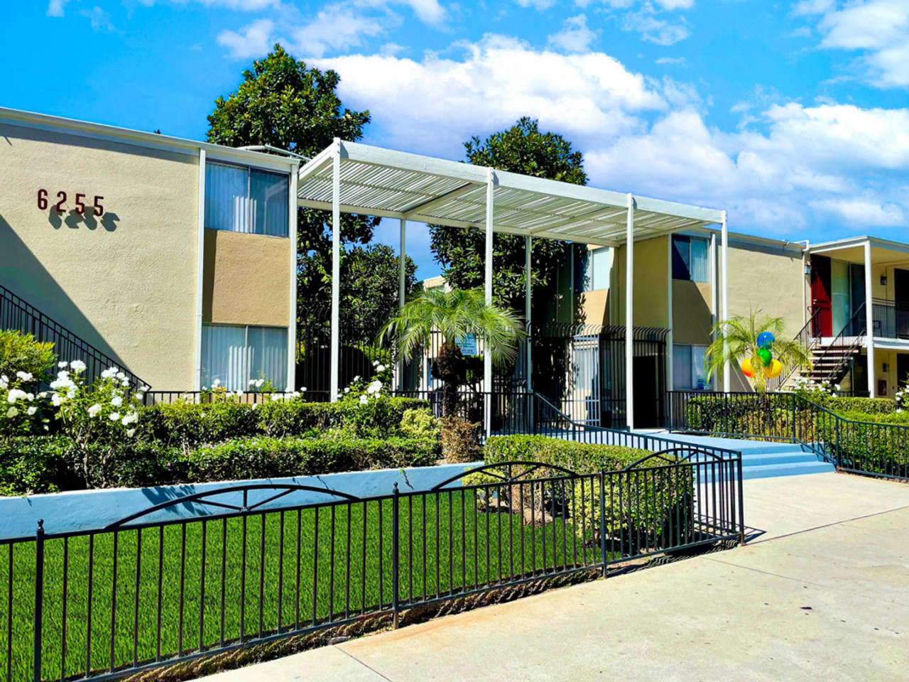 Kerrwood Manor Apartments Image 9