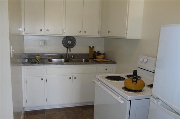 Oak Knoll Image 3