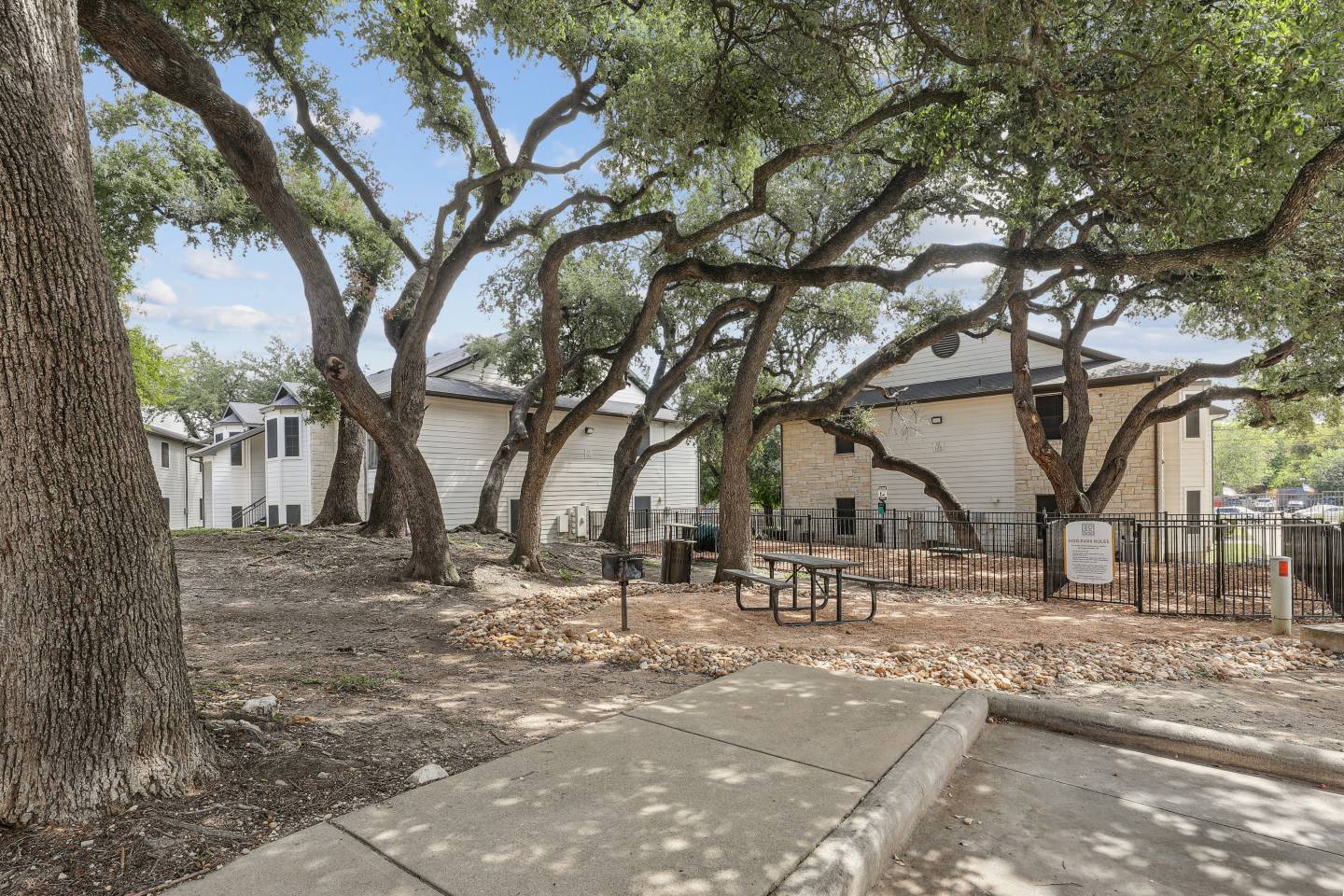 SoCo Apartments Image 10