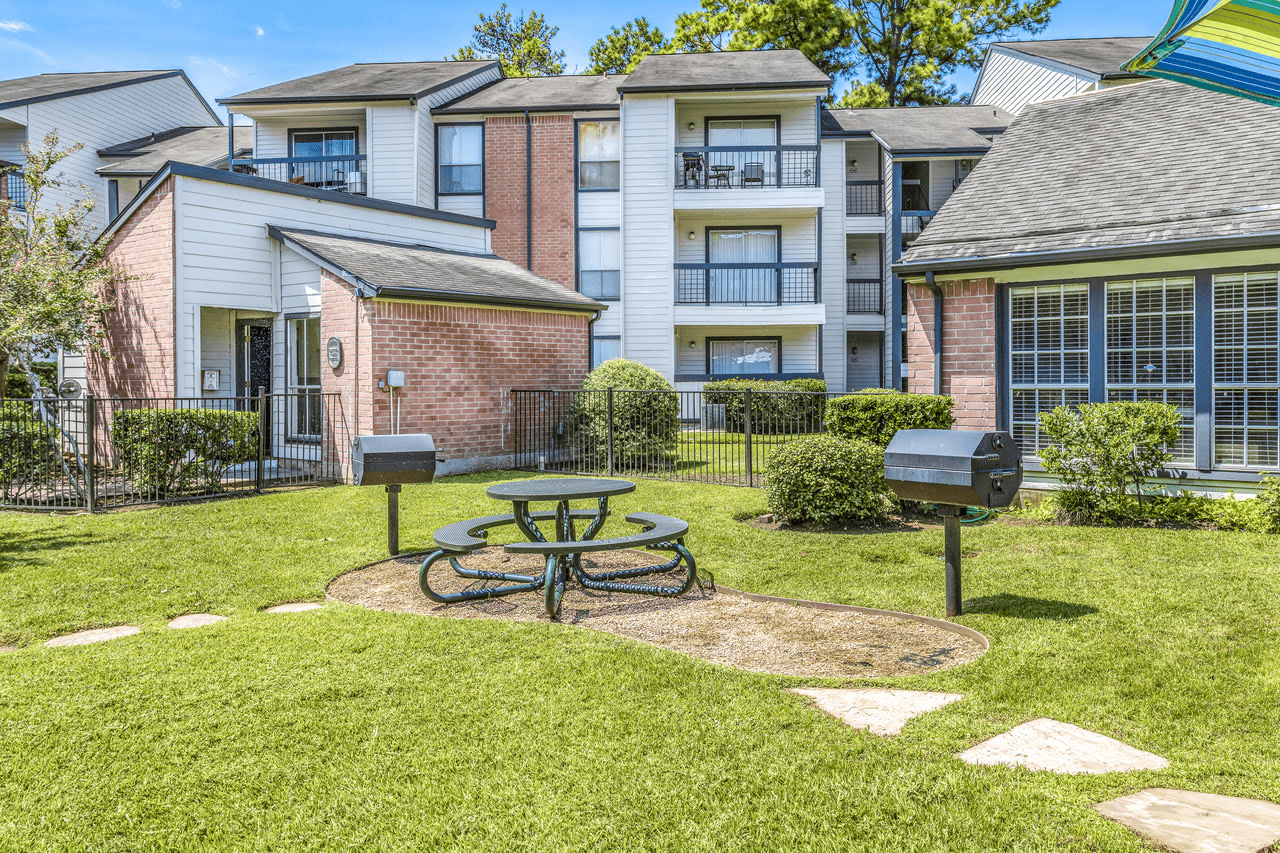 Brandon Oaks Apartments Image 19