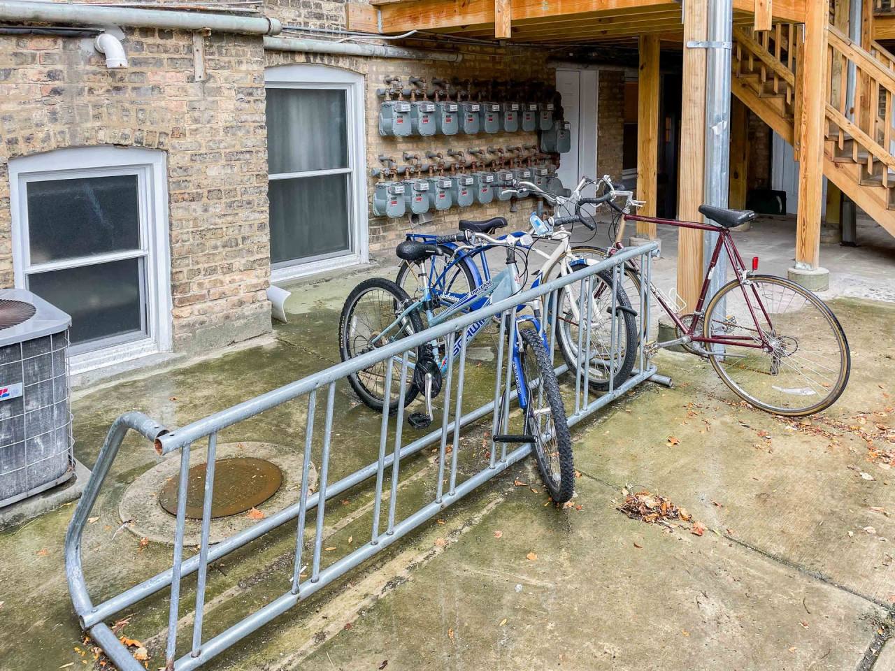 4901 North Seeley Ave. Apt. Image 4
