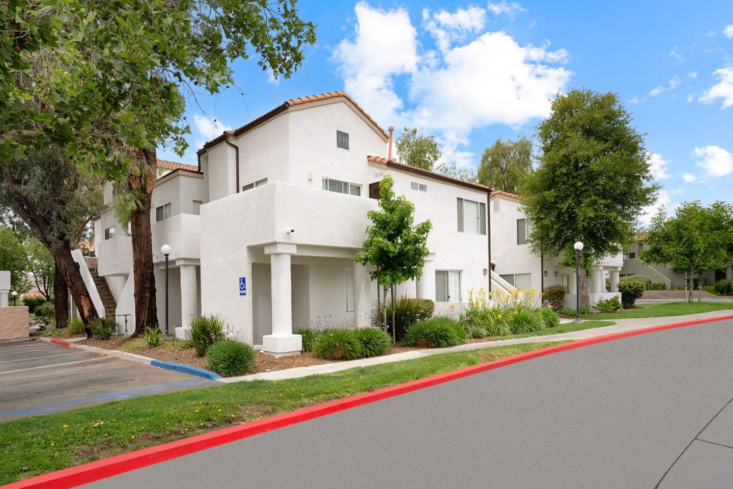 Riverpark apartment homes Image 51