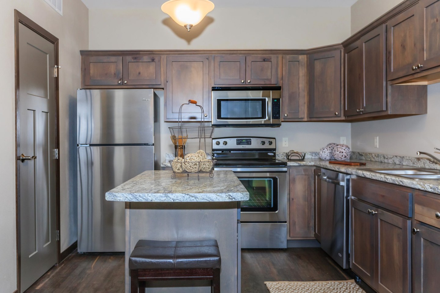 InterUrban Apartment Homes Image 4