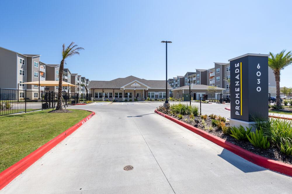 Promenade Luxury Apartments Image 4