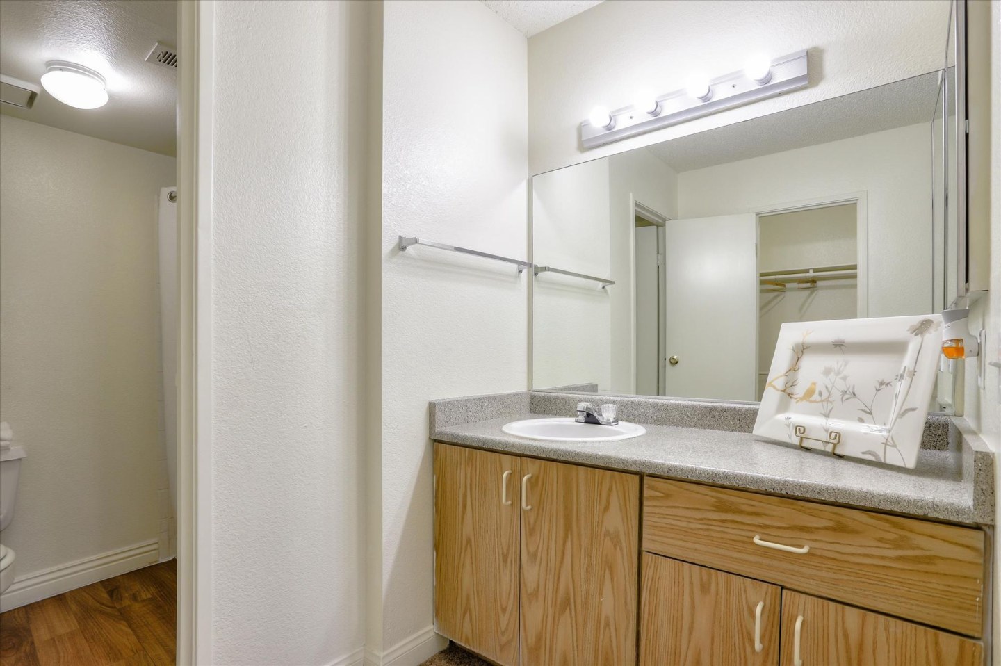 Summer Entrada Apartments Image 14
