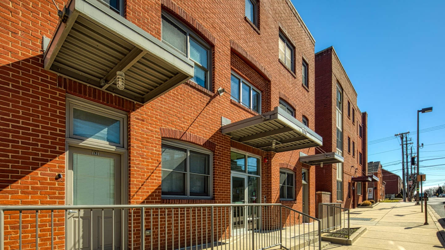North Market/South Carroll Apartments Image 6