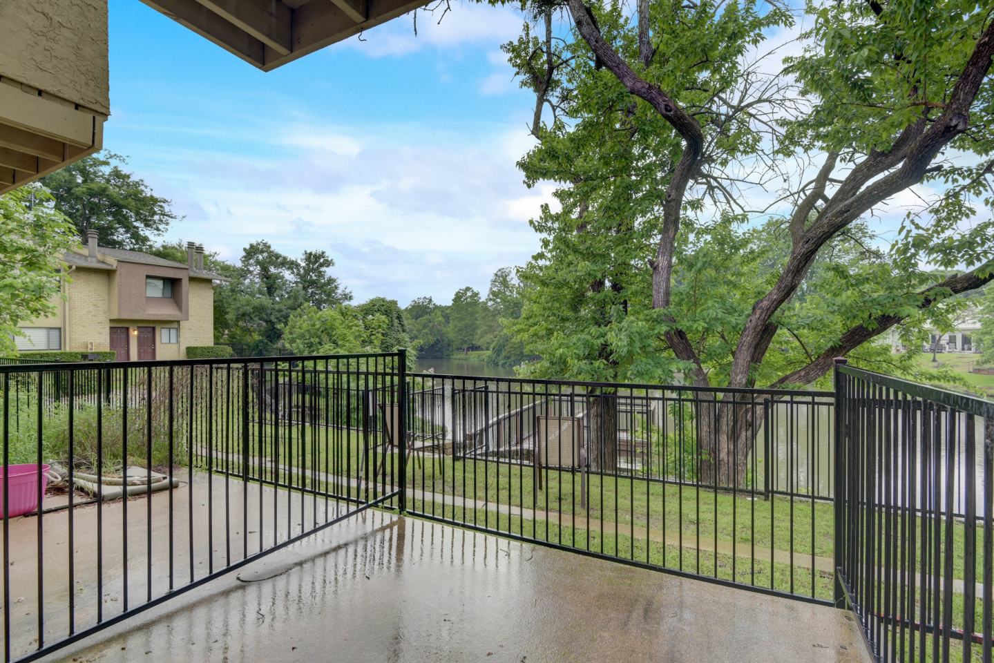 Lakefront Villas Image 15
