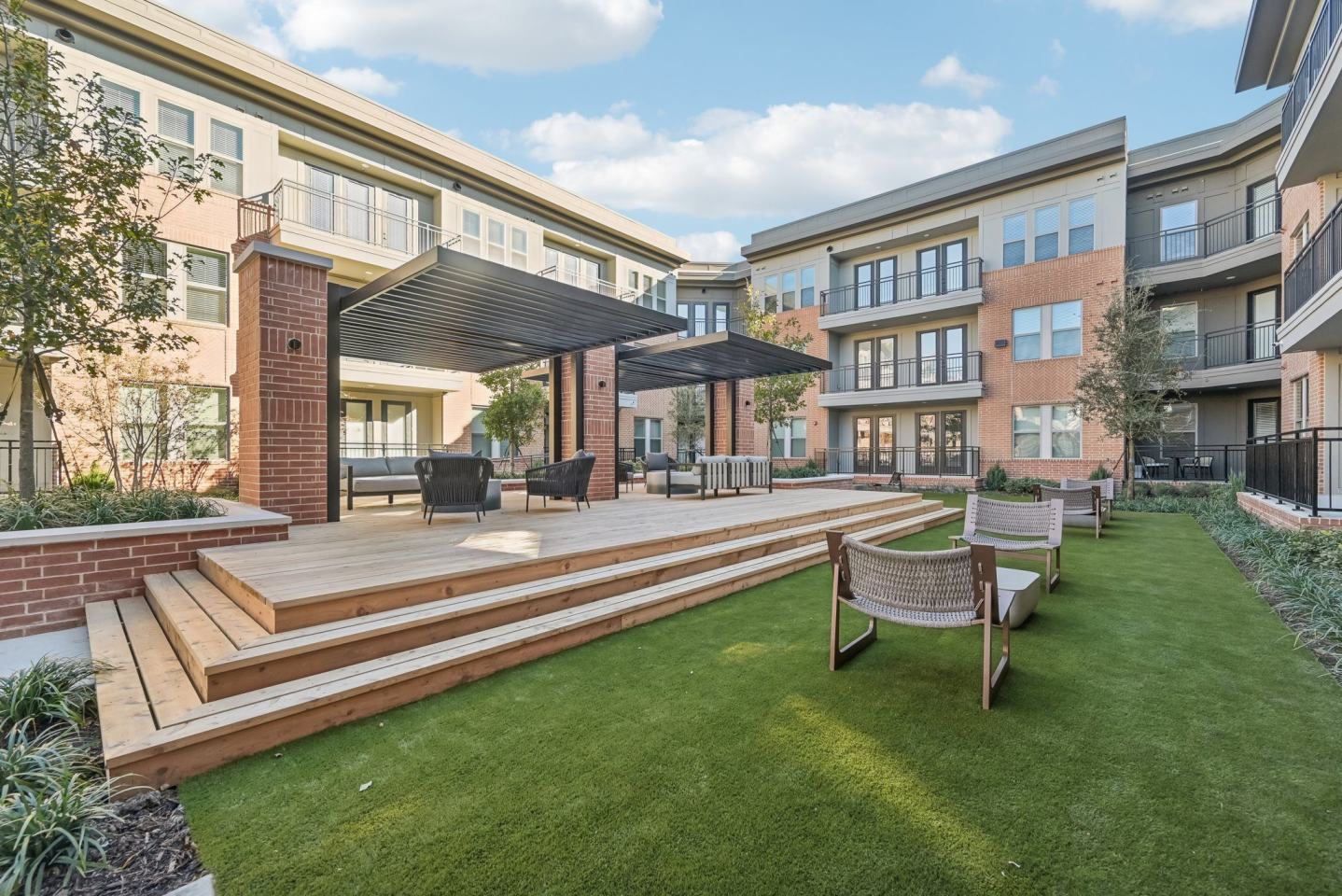 Residences at Fairview Town Center Image 32