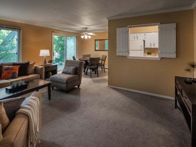 Yorktown Apartments Image 4