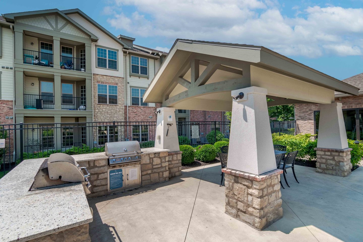 Boulders at Overland Park Image 7