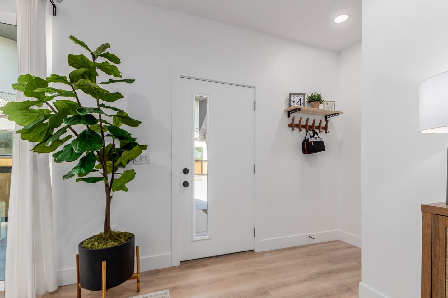 CJ Luxury Townhomes Image 13