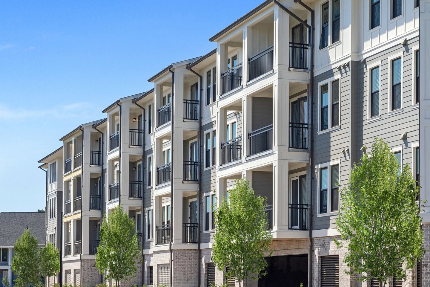 The Henslow Daniel Island Apartments & Townhomes Image 11