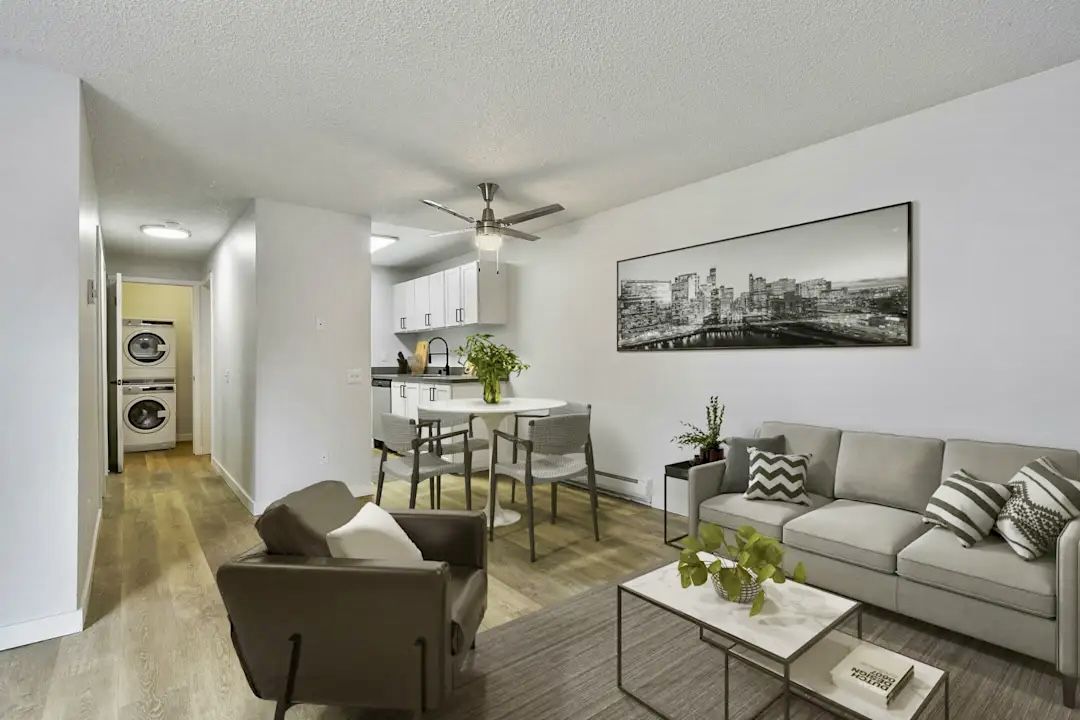 Capri Apartments Image 21