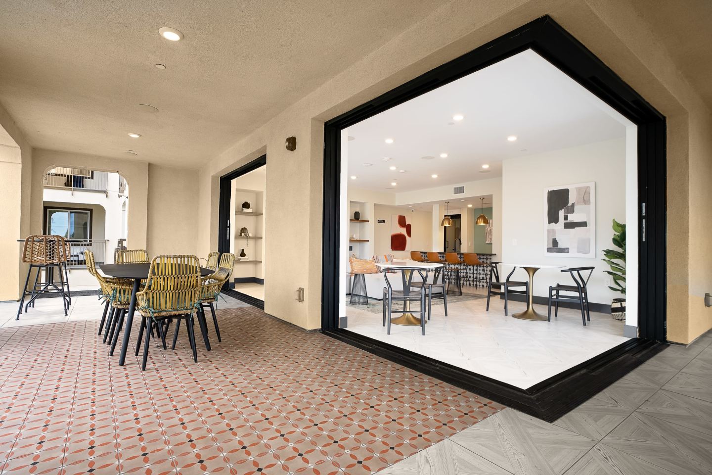 Los Alamitos Luxury Apartments Image 24