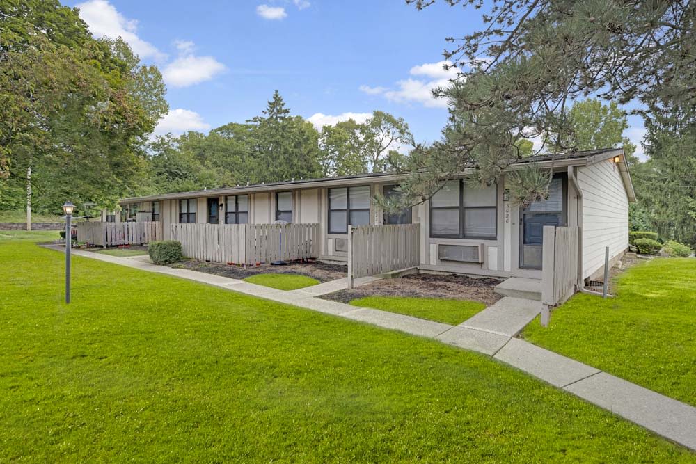 Stonehenge Apartments Image 3