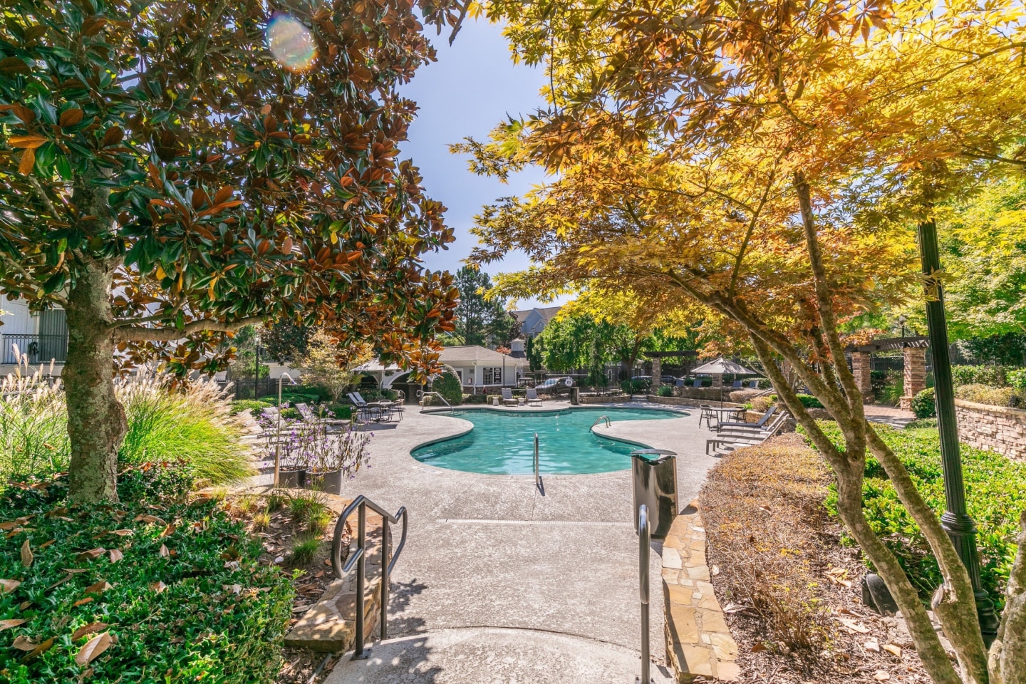Deerfield Village Apartments Image 14
